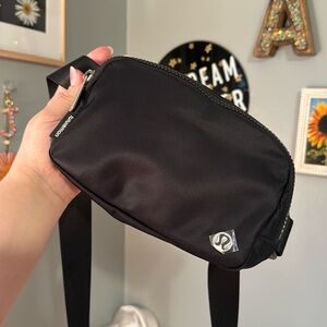 Lululemon Belt Bag! 🖤✨